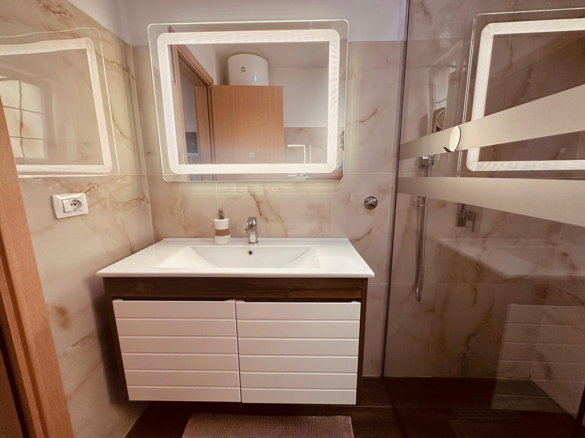 Grace'S Centre Apartment ชโคเดอร์ ภายนอก รูปภาพ